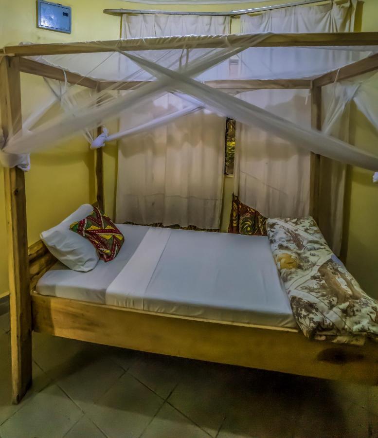 The Secret Garden Hotel Moshi Extérieur photo