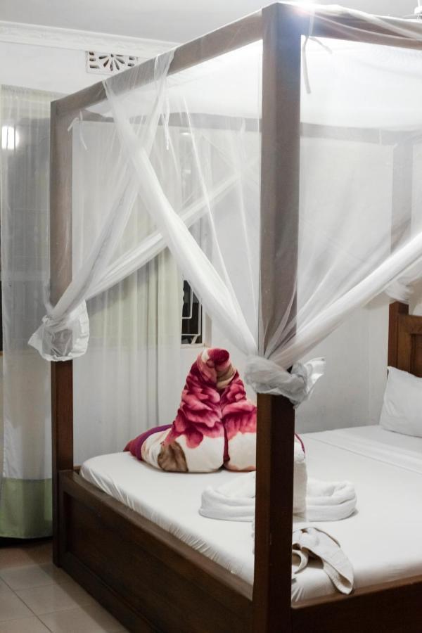 The Secret Garden Hotel Moshi Extérieur photo