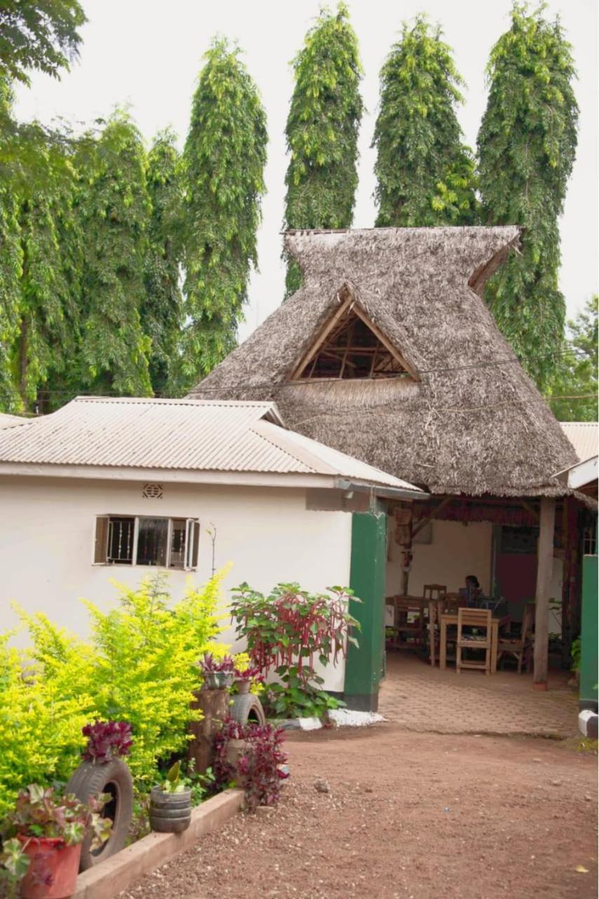 The Secret Garden Hotel Moshi Extérieur photo