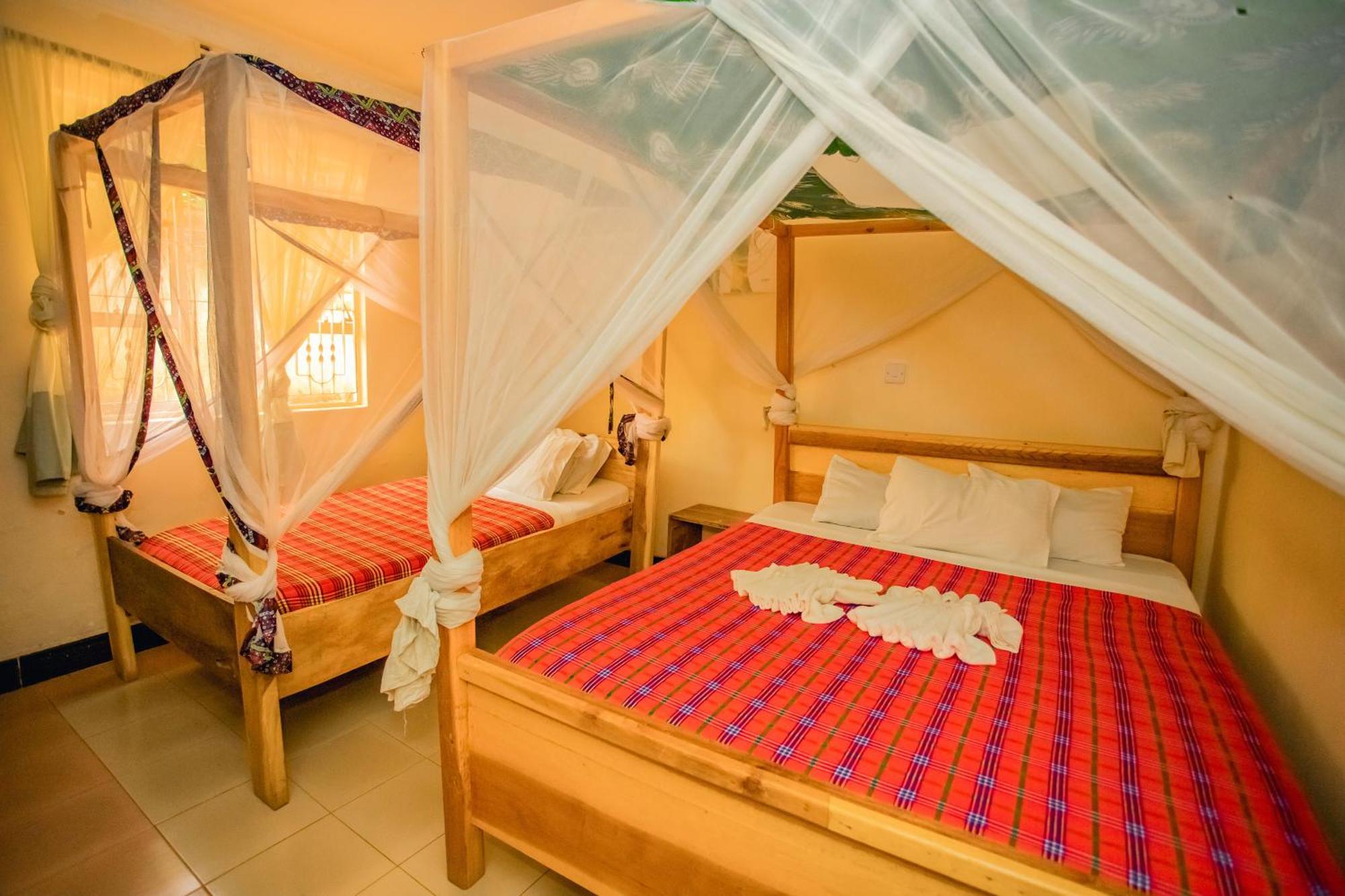 The Secret Garden Hotel Moshi Extérieur photo